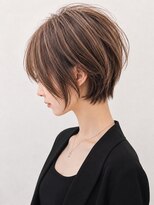 ウィールールピヴォクロス(WE RULE pivot cross)&nbsp;後頭部ふんわりくびれショート/ピンクベージュ