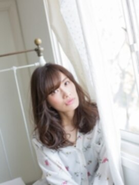 フラミューム 関内店(flammeum) ふわふわロングスタイル【関内　馬車道】