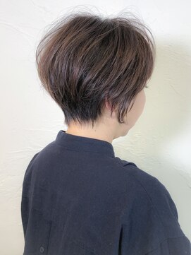 ウィロー(WILLOW) 【WILLOW京橋】パーマで作るふんわりしたショートボブ(井下貴史)