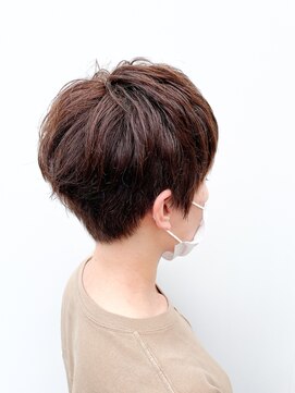 グランデュール 藤枝店(GRANDEUR) 耳出しショートマッシュ