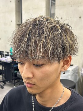 レボ 神宮寺店(Revo) ツイストスパイラル×フルメッシュ