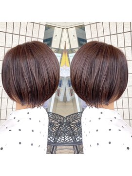 スタジオ アルファプラス 日暮里店(studio α+) ステップボーンカットカットボブショートハイライト白髪ぼかし