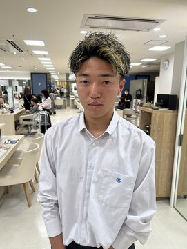 ケンジ 平塚ラスカ店(KENJE) ツイストスパイラル/ツイスパ/リバースパーマ/メンズパーマ