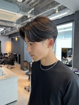 リード(REEED) 曲がる縮毛矯正センターパート