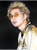 ハイトーンスパイキーショートアップバング刈り上げメンズ
