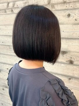 ムーンボウ(moon bow) お手入れ簡単☆切りっぱなしボブ