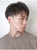 ツーブロック刈り上げ"爽やかアップバングショート"