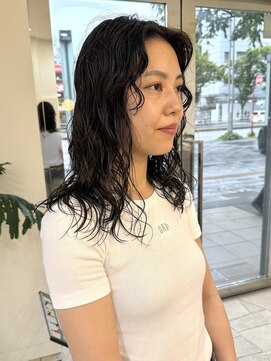 ベンチ(bench) ミディアム/パーマ/千葉美容室