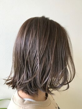 【トレンドもお任せ】顔周りカットで可愛く！トレンドのハッシュカットやレイヤーカットで印象チェンジ♪