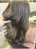 ハイライト×オリーブベージュ
