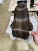 ダメージを抑えて叶える髪質改善艶髪ストレート