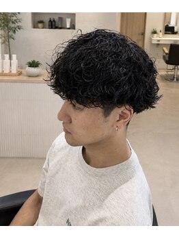 スカイメロウ(Sky Mellow)の写真/【金沢諸江】ビジネスから休日まで決まるメンズパーマ。再現性の高いカットで毎朝のセットを楽に。