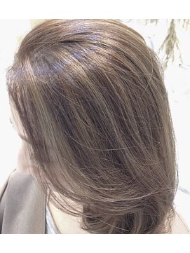 キュアー 千葉店(hair&make cure) 外国人風ハイ＆ローライト＆潤いトリートメン！