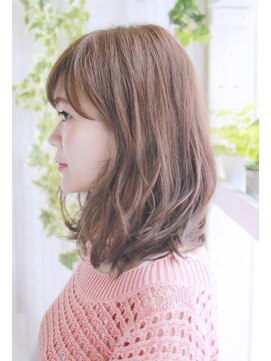 トランクイル サフリック(TRAN9UIL safric) 20代・30代・40代　ルーズな甘さで・はつらつロング