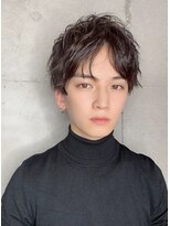 クーエフー(coo et fuu)&nbsp;20代30代メンズセンターパートオシャレ感ナチュラル黒髪パーマ