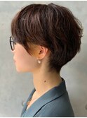 大人かわいい　上品なマッシュショート　インナーカラー 