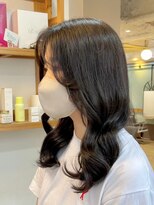 キートスバイガーランド (Kiitos by Garland)&nbsp;前髪なし韓国レイヤー顔まわりレイヤー小顔カットくびれヘア