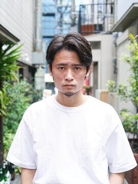 クラスコウベ 三宮店(Krass kobe) MEN’S HAIRクラシカルセンターパート【上野　竜司】