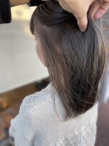 ヘアルーム モア(hair room More)&nbsp;20代女性　イヤリング×グレージュ