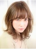 大人可愛い20代30代40代 レイヤーカット×アッシュベージュ