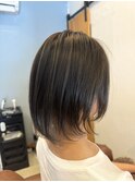 すじ感ダークハイライト