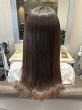 10711 となりの美容室 縮毛矯正と酸熱トリートメントのハイブリッド