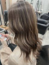 【全てのスタイルにデザインを】デザインカラーを得意とするスタイリスト☆    推薦スタイリスト　渡辺直樹