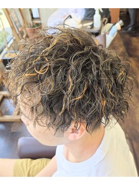 リスキーズ(RISKY'S) ツイストスパイラルパーマ×ハイライト