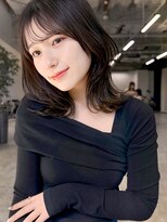 ソピ バイ インビテーション(sopi by invitation)&nbsp;“NARUOKA”レイヤーカット/ミディアムヘア/薄め前髪