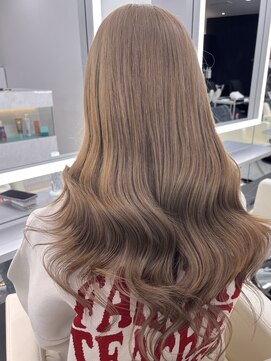 テイス 新宿(TACE) [美髪/ワイドバング/ホワイトブロンド/イメチェン/新宿]