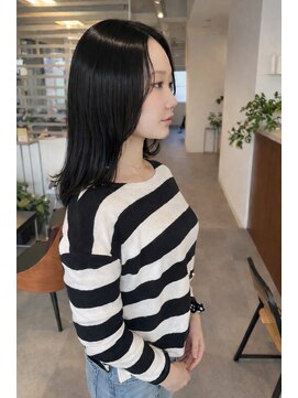サムライ(SAMURAI) 艶感ナチュラルストレートミディ