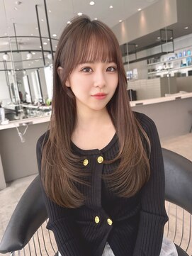 ロンド クラン 岡崎(Lond Clan) ワンカールで動きのあるレイヤーカット