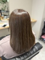 アンビス(1bis)&nbsp;柔らかモカブラウンに合うレングレイヤー