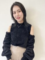 イル(ill)&nbsp;アッシュ グレージュ ダブルカラー ミディアム 大須