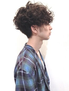 リトルブラックドレス(The Little Black Dres)の写真/【ON/OFFキマる☆】メンズヘアを熟知したデザイナーが、シンプルだけど個性を活かしたスタイルをご提案！