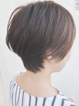 レゴリスヘアークリエイティブブランド(Regolith hair creative brand)の写真/イマドキ感UP♪お客様にフィットしたスタイルを提案◎繊細なカット技術で、どこからみてもシルエット美人◎