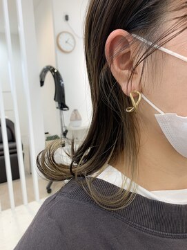 ヒュー(HUE) ピアス可愛い。