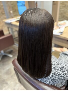 ビースリー ロア ミディアムヘアー 2023/12/16