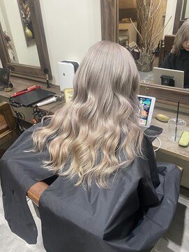 ハウンド(HAWND) 【YUKI】ホワイトベージュ