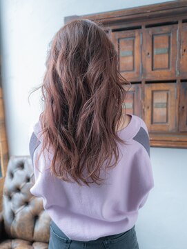 アマリス(Amaris) パーマ風ロングヘア20代/30代/40代/庭瀬