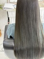 アヴニール アックス(Avenir axe)&nbsp;《透明感×ツヤ感》艶カラーオリーブアッシュ