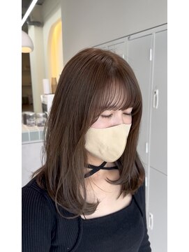 ネウィ 広島(newi) レイヤーカット/アッシュブラウン