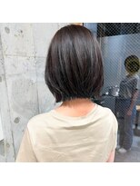 イル 天神西通り店(ill)&nbsp;20代30代ボブ/ミディアムレイヤー／グレージュ/透明感/天神/大名