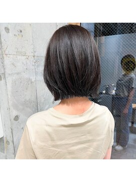 イル 天神西通り店(ill) 20代30代ボブ/ミディアムレイヤー／グレージュ/透明感/天神/大名