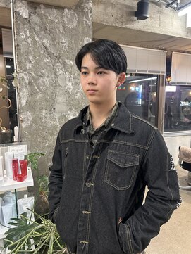 リラクオーレメンズ(LIRA CUORE men's) センターパート