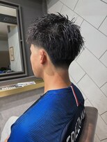 ハイセンス(HISENSE)&nbsp;メンズカットバーバーヘアテーパーフェードベリーショート【GIA