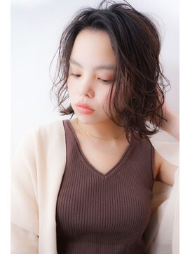 ネオリーブ チロル 横浜西口店(Neolive CiroL.) リラックスパーマ ワンレンボブ