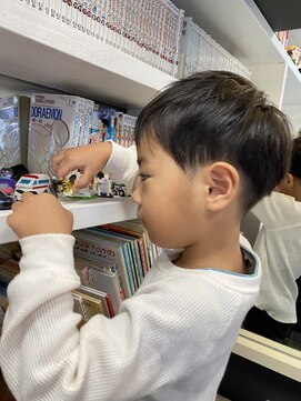 ヘアーメイク ヴァンセット HAIR & MAKE VINGT-SEPT ツーブロックショート