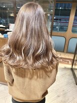 リー ヴィータ 上新庄(Lee Vita)&nbsp;ベージュカラー×明るめグレージュ×ブリーチ一回