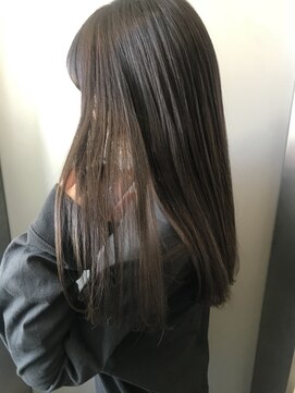 アンバースデー(UNBIRTHDAY) ストレート/ツヤ髪